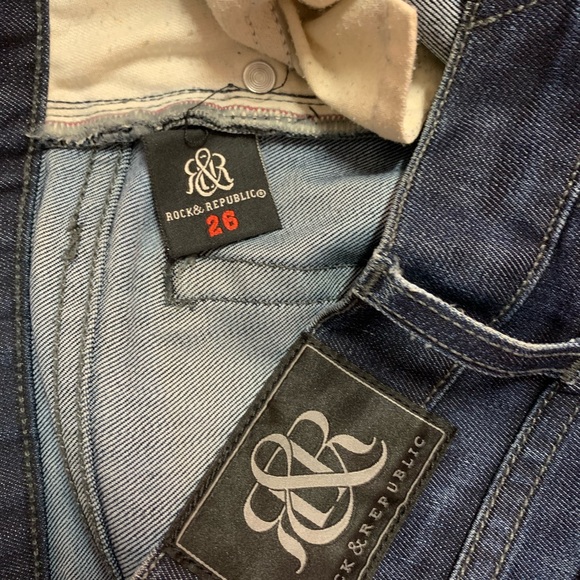 Rock & Republic skinny jeans size 26
Inseam 30”
Excellent Pre-owned Condition - Picture 7 of 11